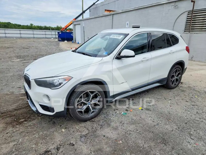 2018 BMW X1 фото