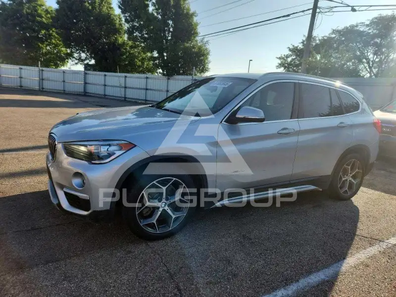 2018 BMW X1 фото
