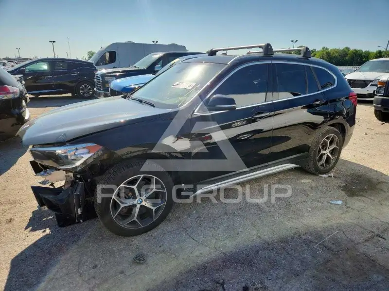 2018 BMW X1 фото