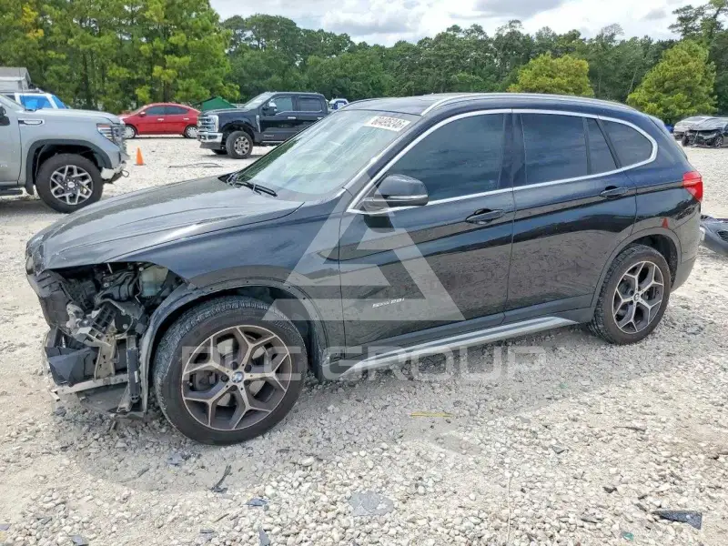 2018 BMW X1 фото