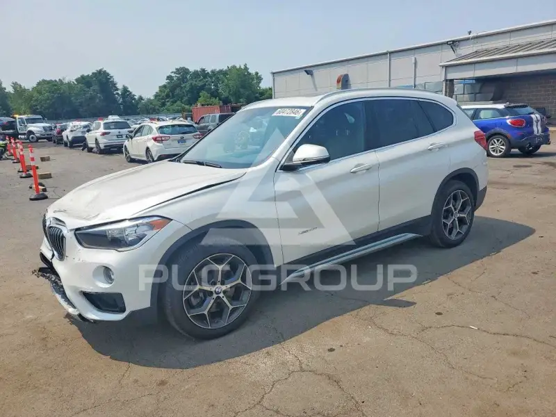 2018 BMW X1 фото