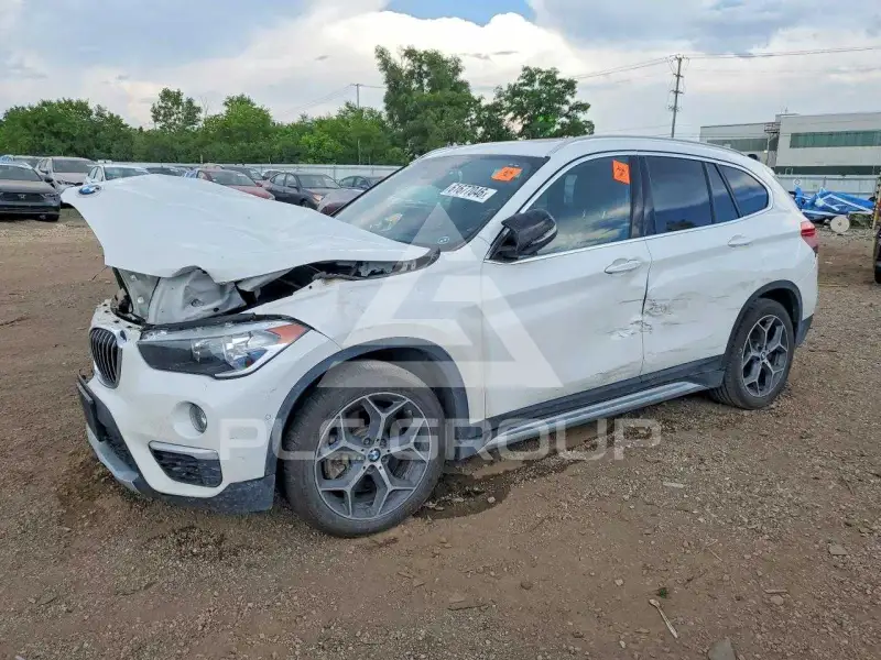 2018 BMW X1 фото