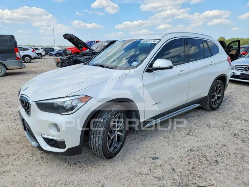 2018 BMW X1 фото