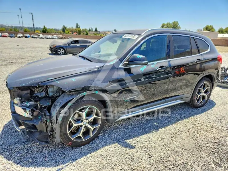 2018 BMW X1 фото