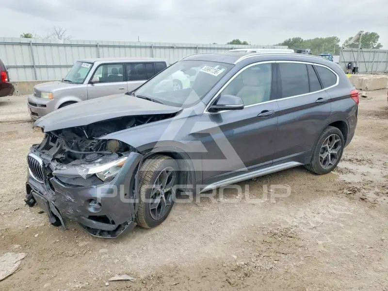 2018 BMW X1 фото