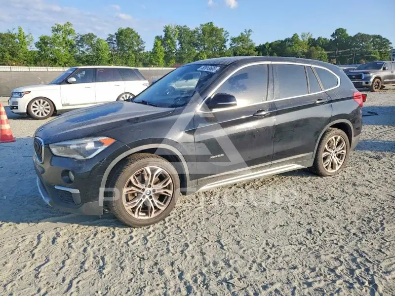 2018 BMW X1 photo