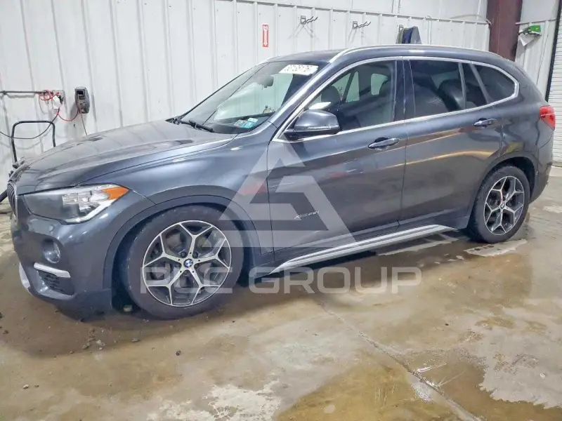 2018 BMW X1 фото