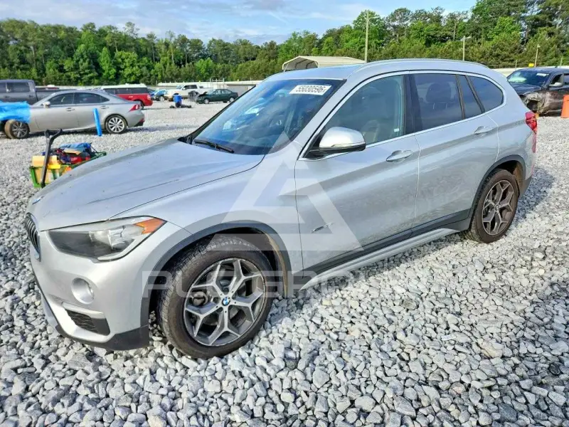 2018 BMW X1 photo