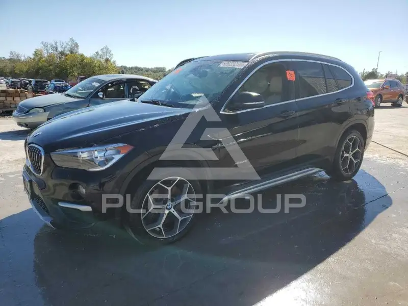 2018 BMW X1 фото
