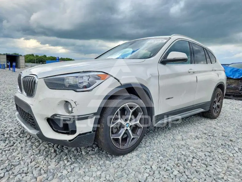 2018 BMW X1 фото