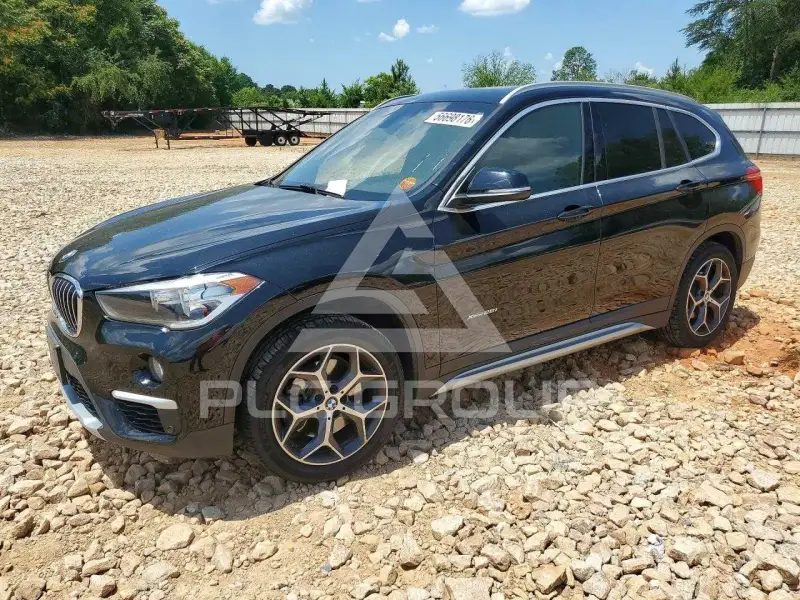 2018 BMW X1 фото
