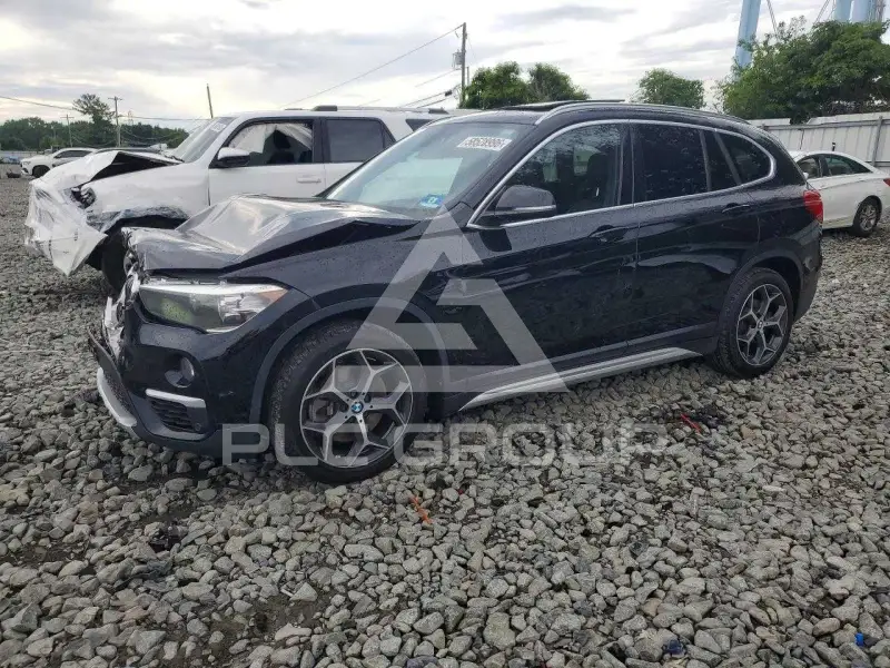 2018 BMW X1 фото