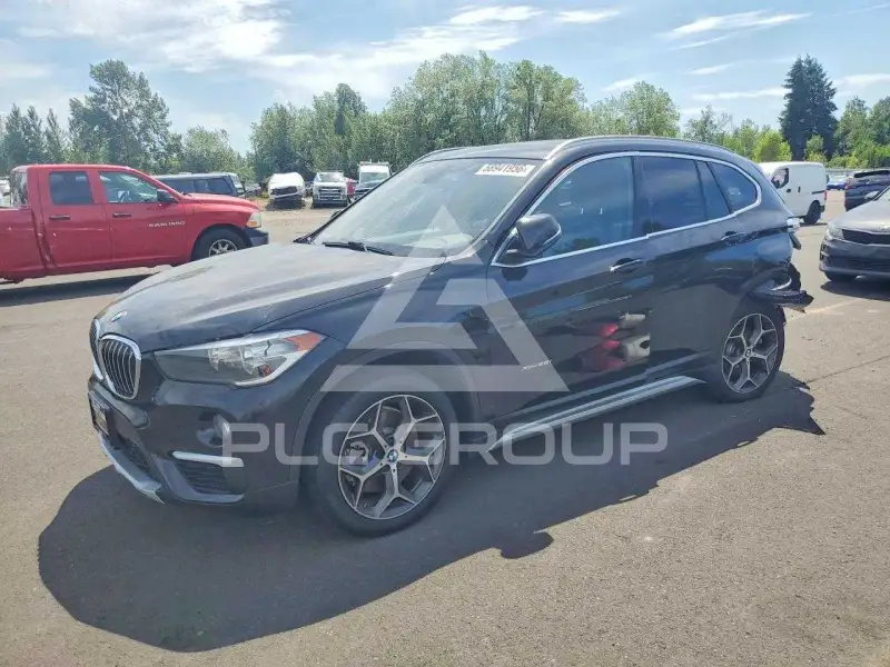 2018 BMW X1 фото