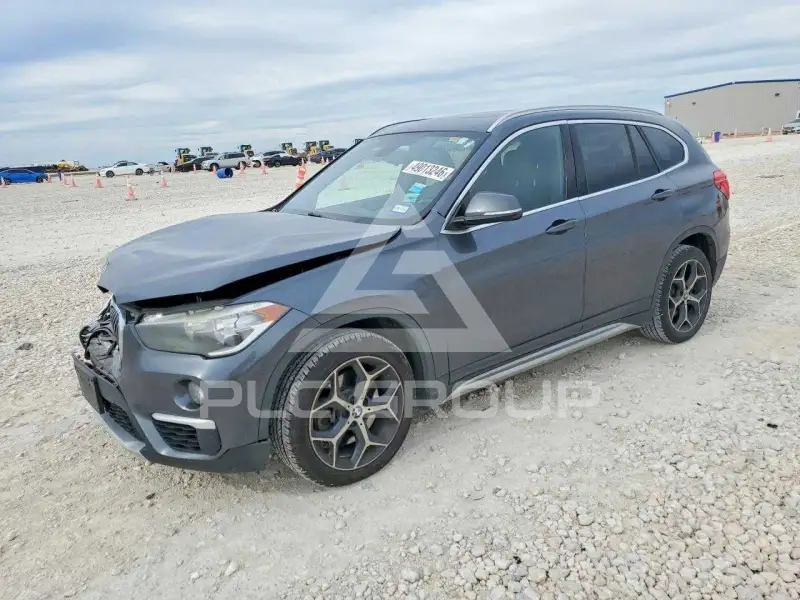 2018 BMW X1 фото