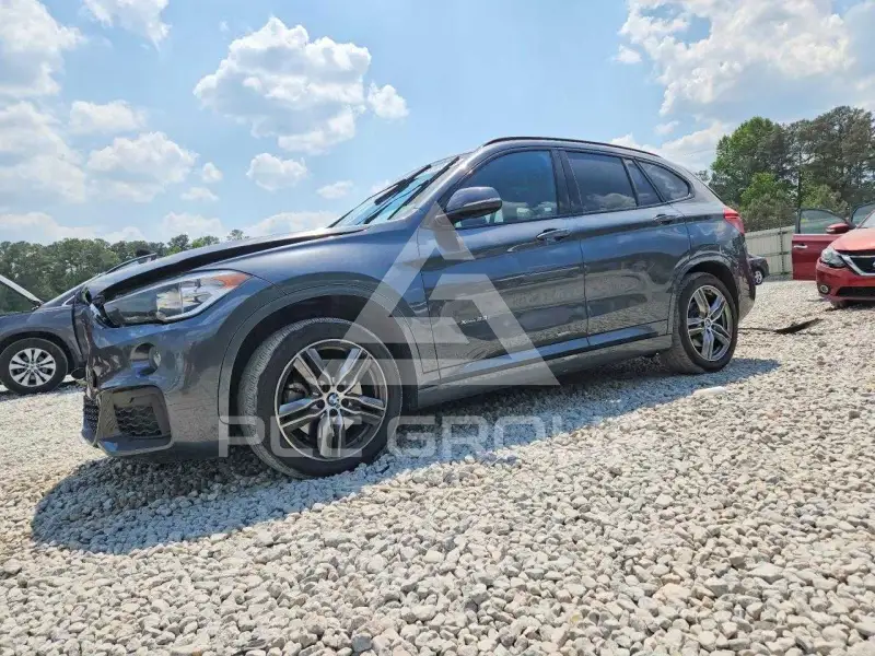 2018 BMW X1 фото