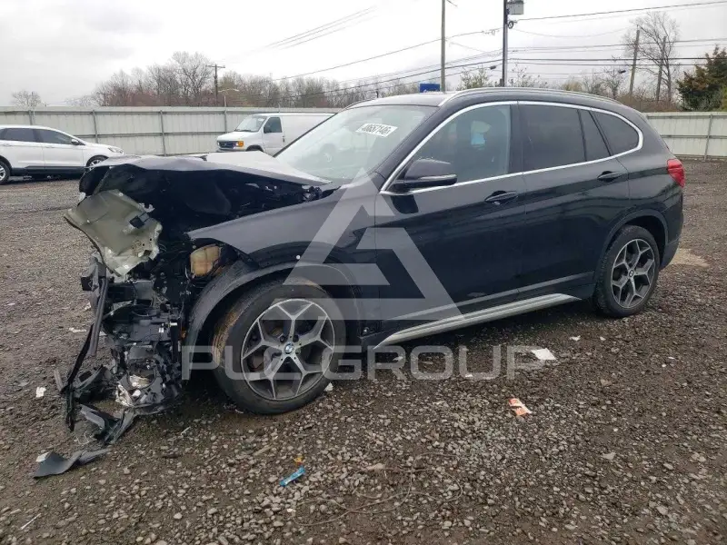 2018 BMW X1 фото