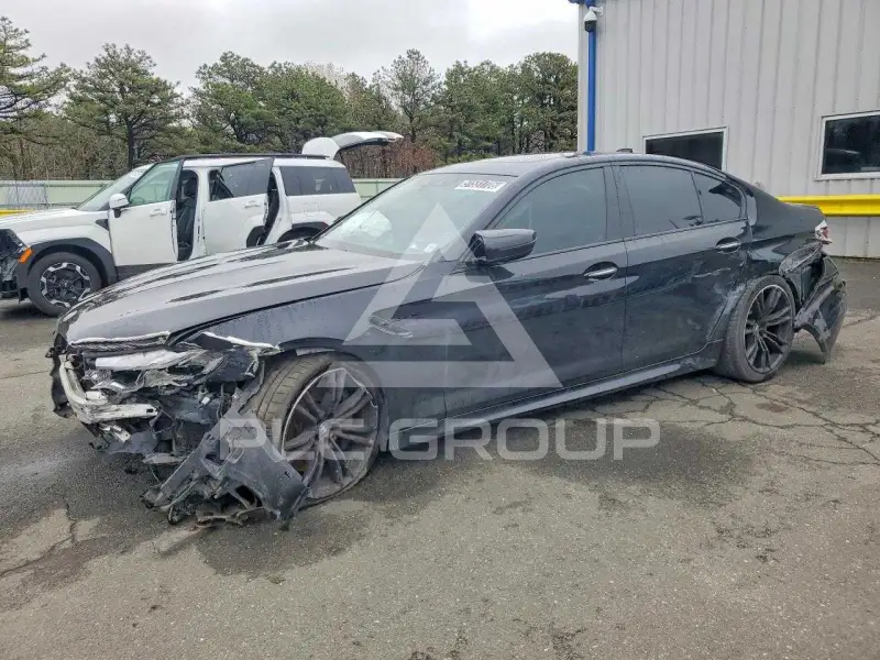 2018 BMW M5 photo