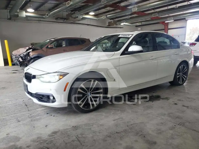 2018 BMW 330 фото