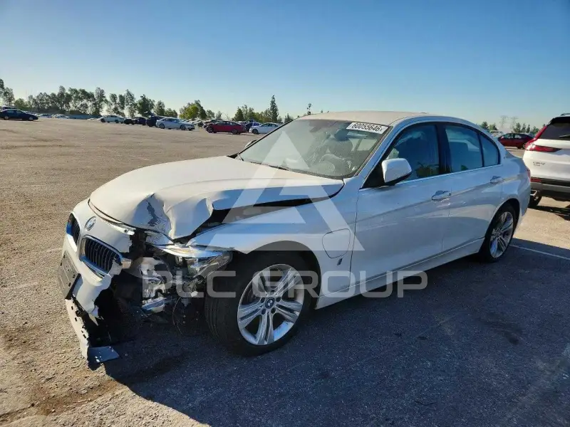 2018 BMW 330 фото