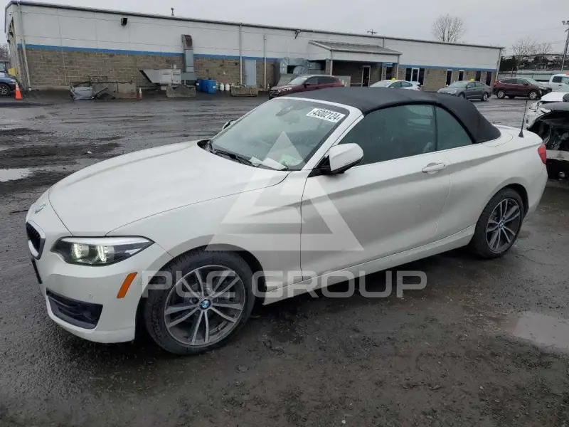 2018 BMW 230 фото