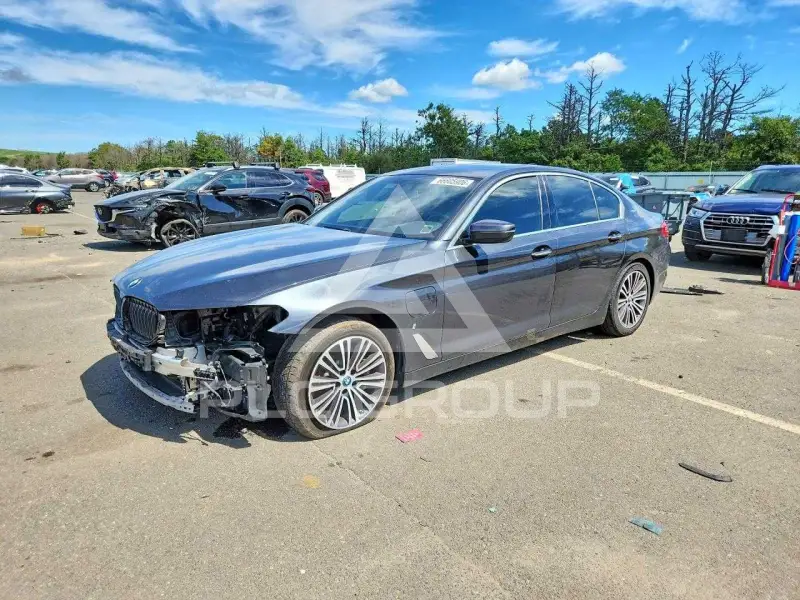 2018 BMW 530 фото