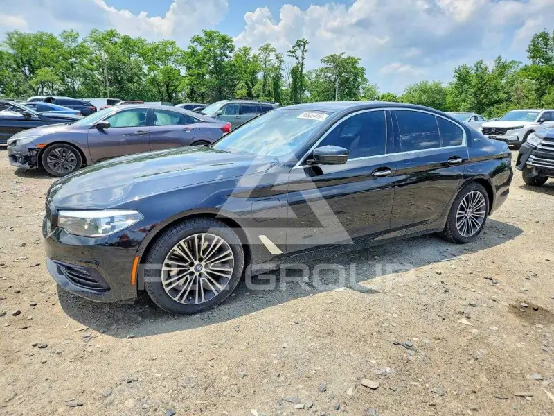 2018 BMW 530 фото