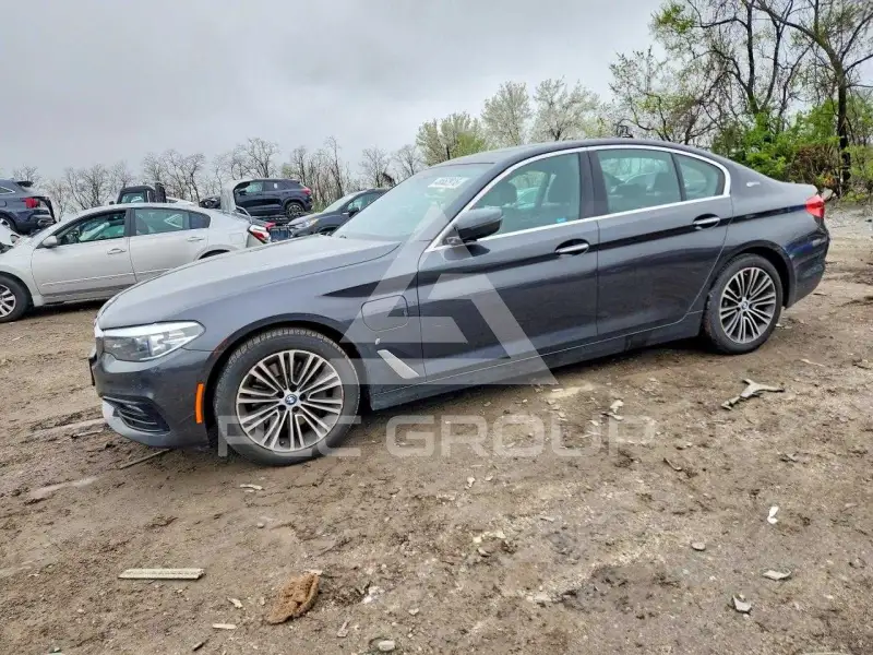 2018 BMW 530 фото
