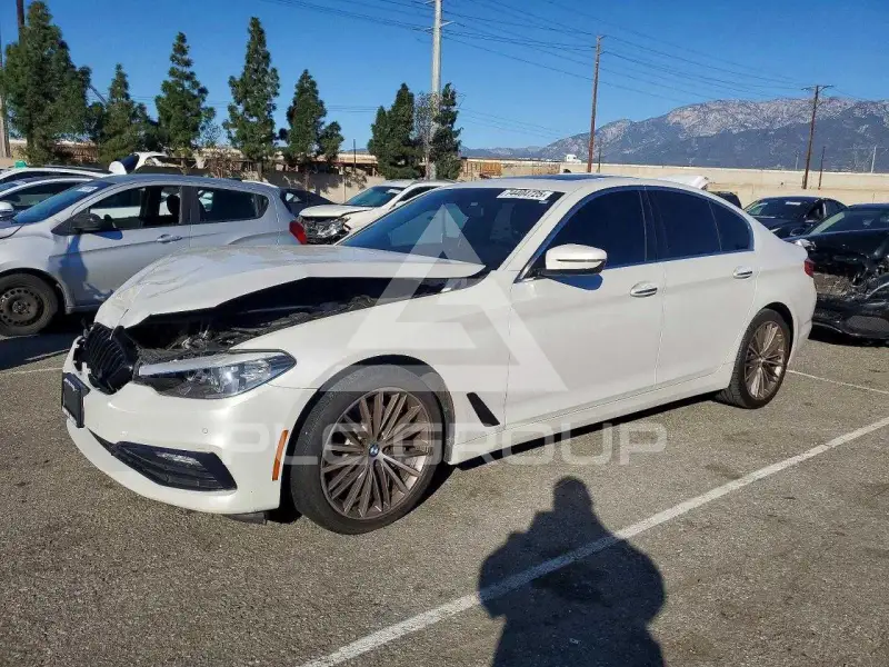 2018 BMW 530 фото