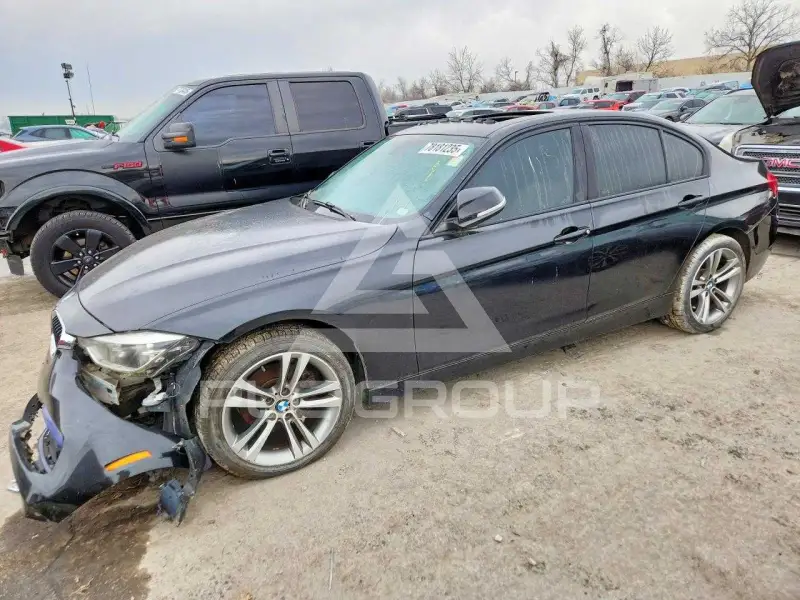 2018 BMW 330 photo