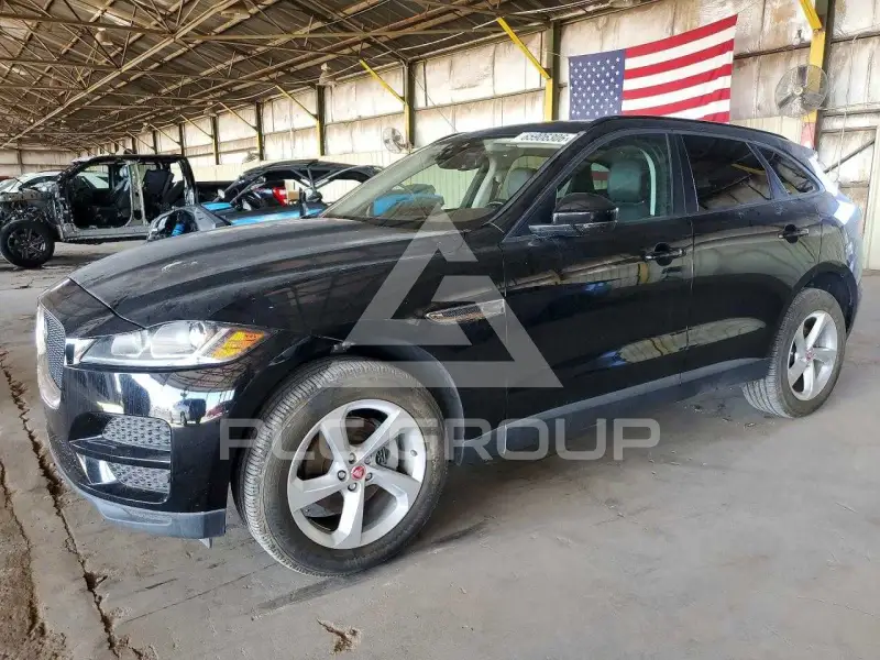 2018 Jaguar F-PACE photo
