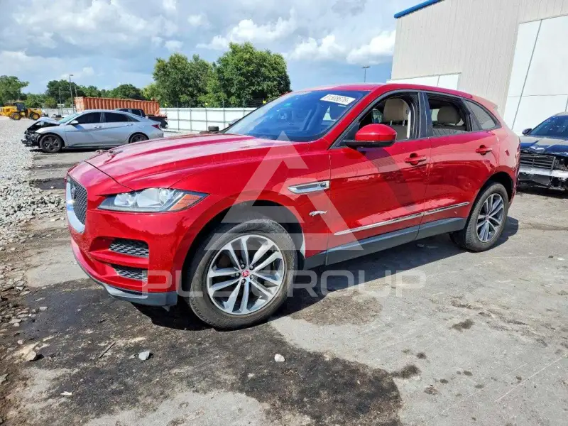 2018 Jaguar F-PACE photo