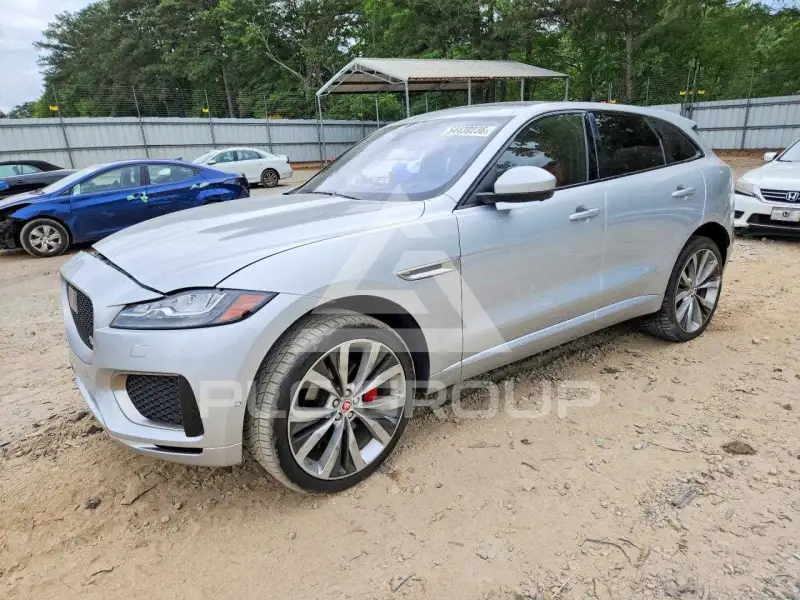 2018 Jaguar F-PACE photo