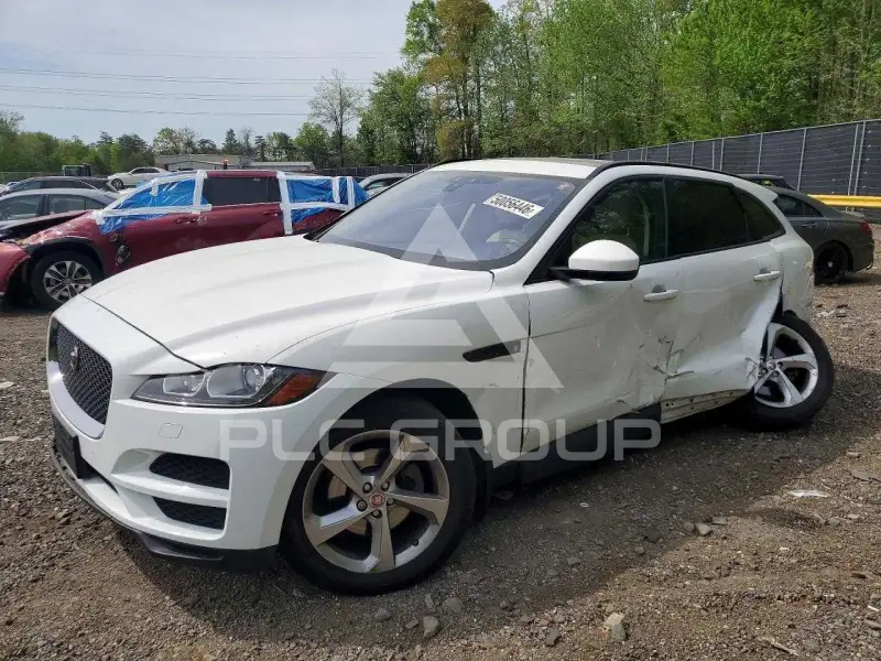 2018 Jaguar F-PACE photo