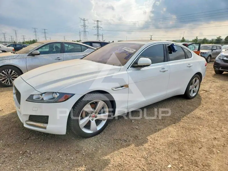 2018 Jaguar XF фото
