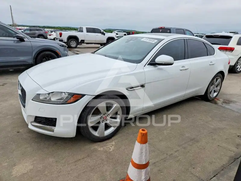 2018 Jaguar XF фото