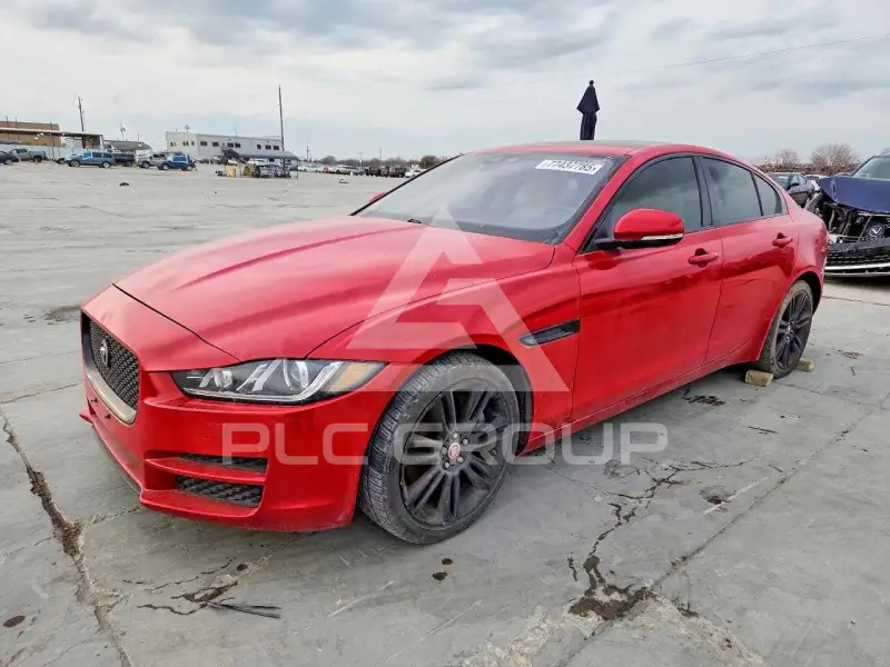 2018 Jaguar XE фото