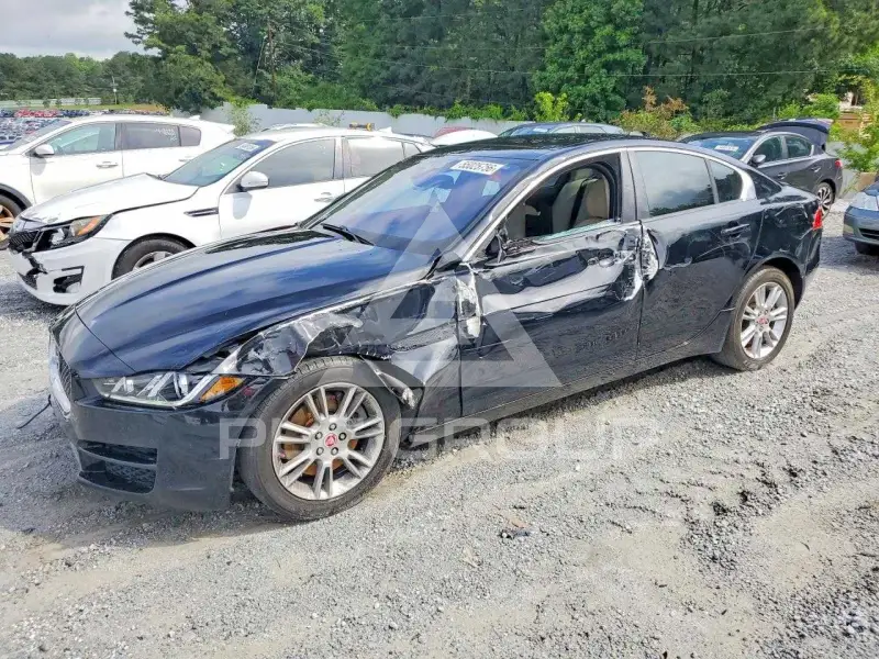 2018 Jaguar XE photo