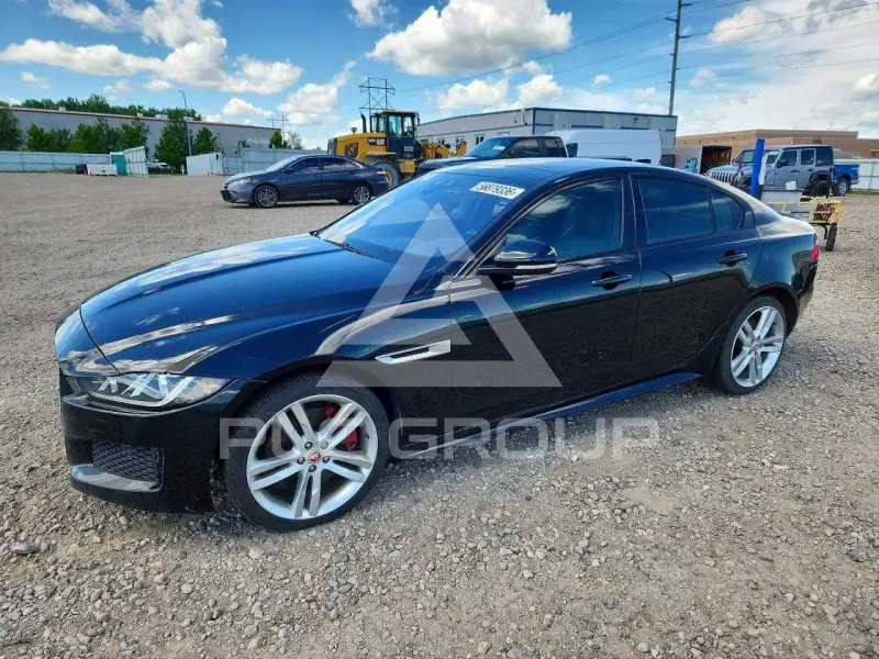 2018 Jaguar XE photo