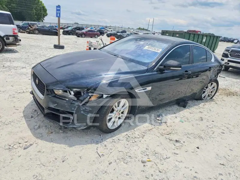 2018 Jaguar XE фото