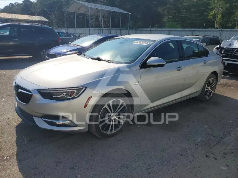 2018 Buick REGAL photo