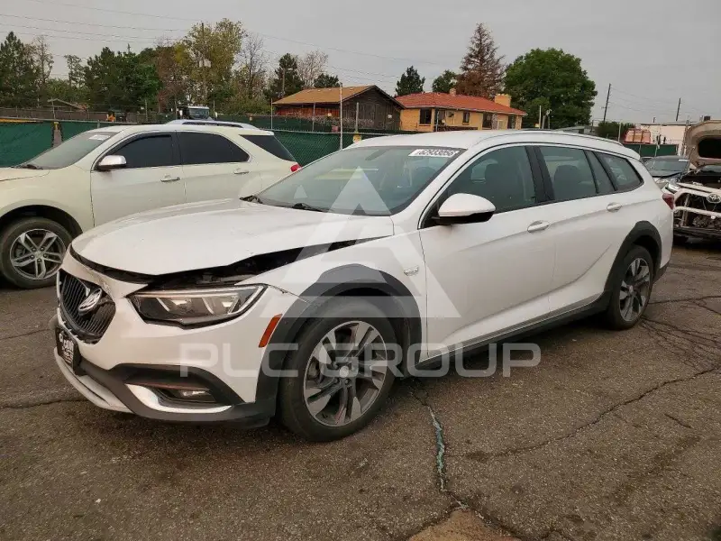 2018 Buick REGAL photo