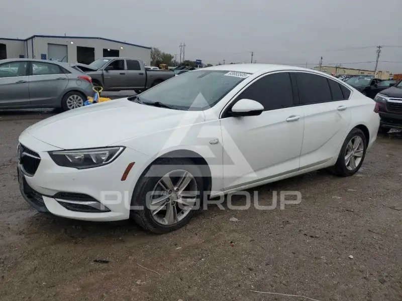 2018 Buick REGAL photo