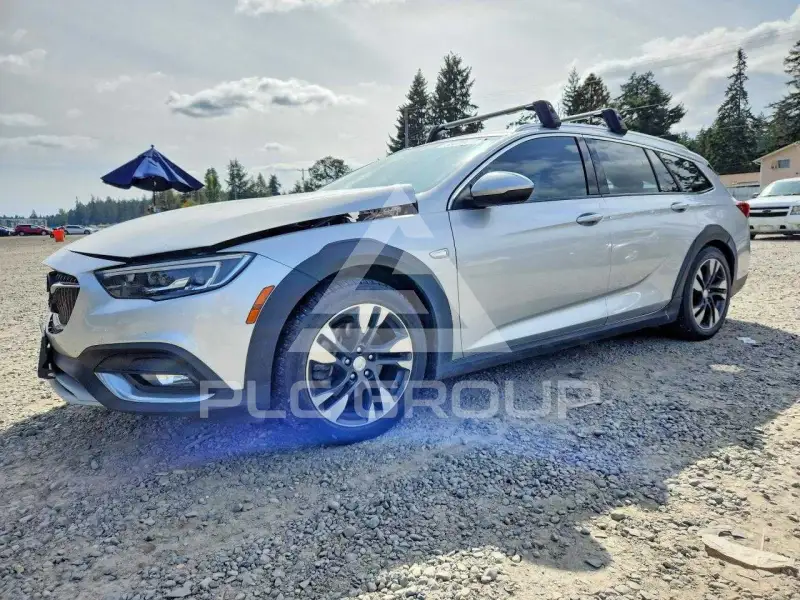 2018 Buick REGAL photo