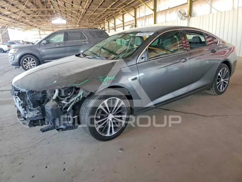 2018 Buick REGAL photo