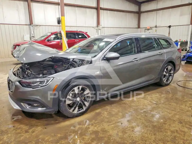 2018 Buick REGAL photo