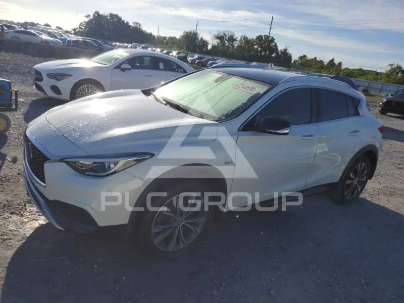 2018 Infinity QX30 фото