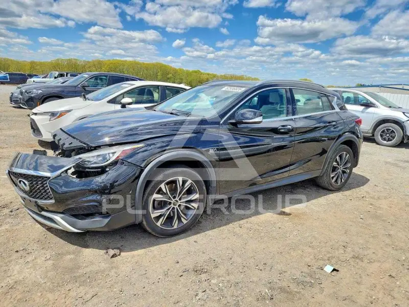 2018 Infinity QX30 фото