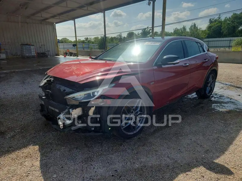 2018 Infinity QX30 photo