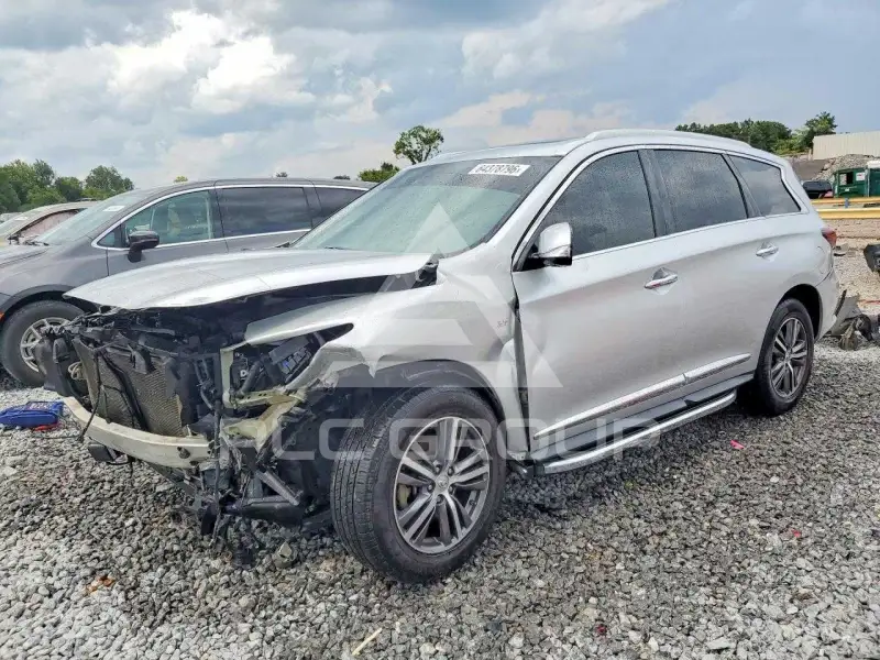 2018 Infinity QX60 photo