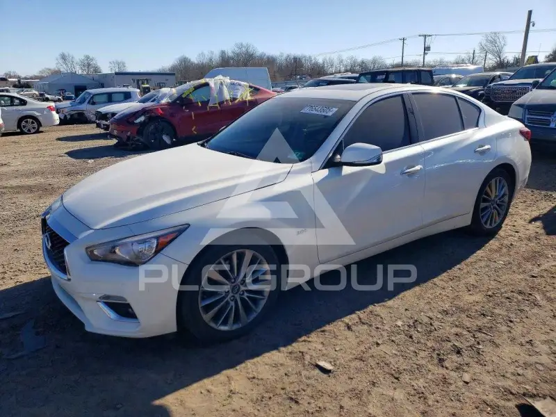 2018 Infinity Q50 фото